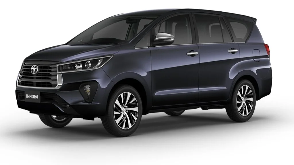 innova for ajanta ellora tour